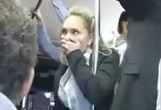 Asquerosa zorra follada en el autobús a la fuerza