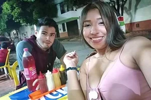 Madre e hija pilladas follando como animales en cámara oculta