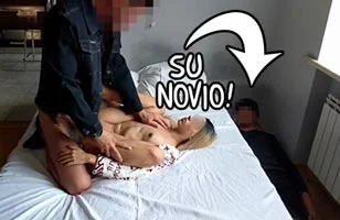 Madre Zorra Engaña a Su Esposo Escondido con Verga Grande