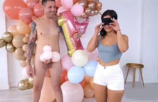 María Wars se desnuda y se corre a lo grande en Fakings