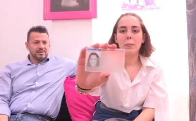 Puta española follando duro para hundir a sus padres