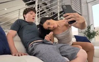 Folla vengativa: Jazmin LUV destroza al novio de su hermana sin piedad